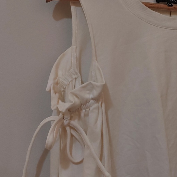 Cold shoulder sweatshirt - Picture 4 of 5